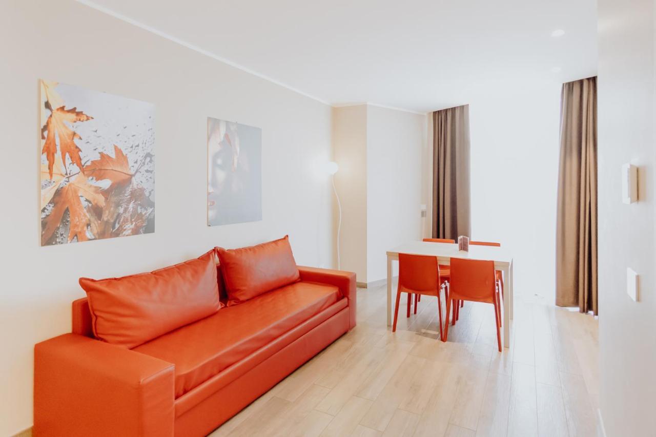 Privilege Apartments Vimercate Bagian luar foto