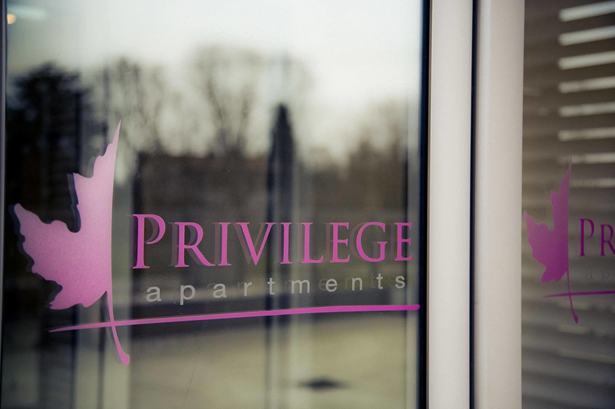 Privilege Apartments Vimercate Bagian luar foto