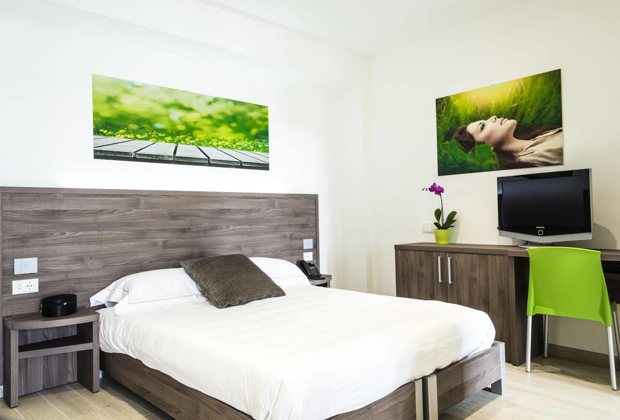 Privilege Apartments Vimercate Bagian luar foto